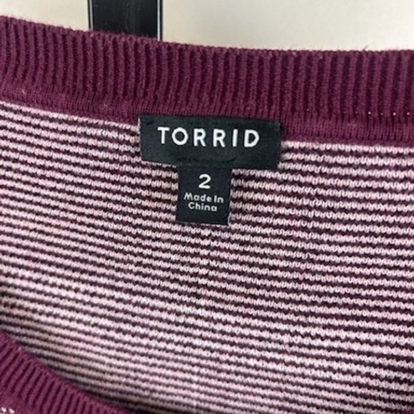 Torrid Plaid Sweater Women's Size 2X Burgundy Purple Black Long Sleeve - Picture 3 of 5
